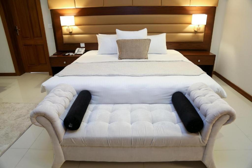 Grace Boutique Hotel イスラマバード エクステリア 写真