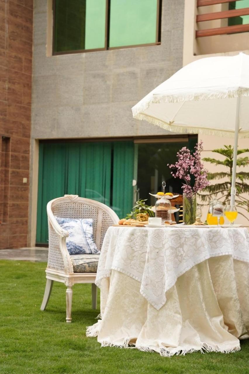 Grace Boutique Hotel イスラマバード エクステリア 写真